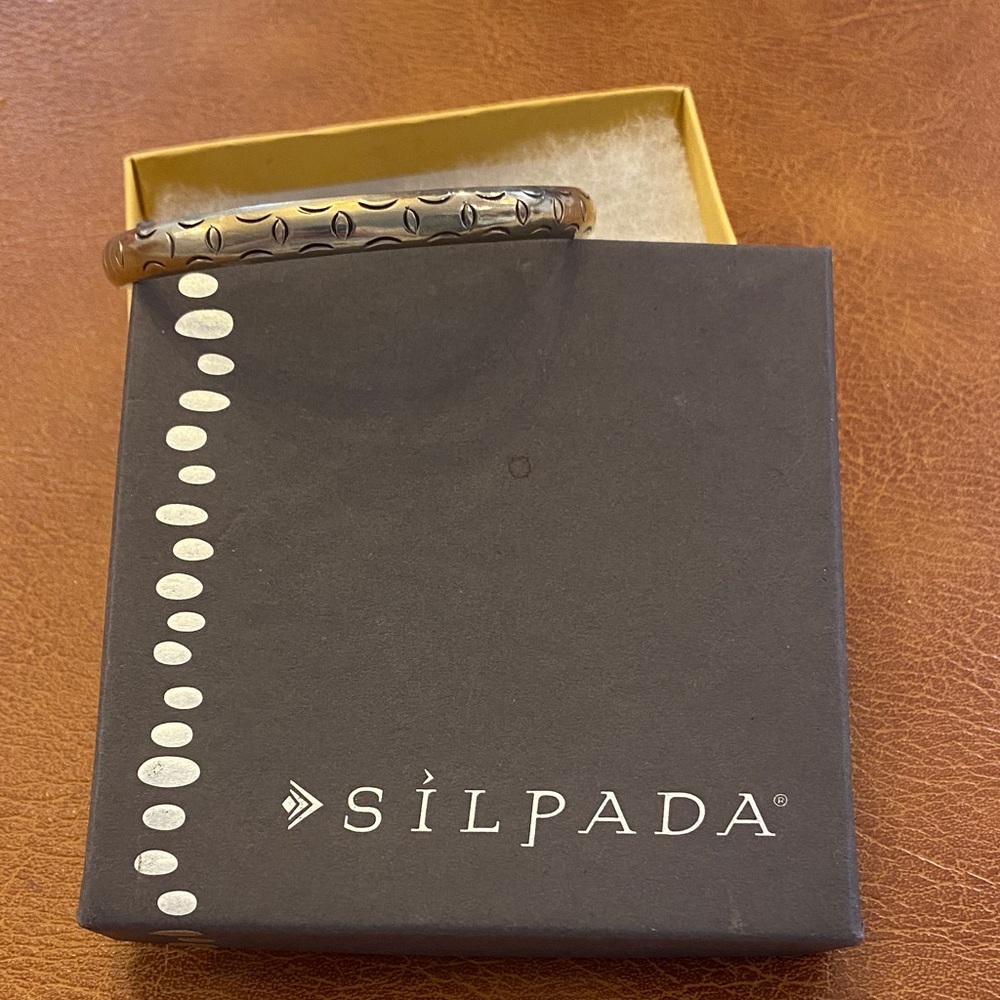 Silpada Etched Bangle Bracelet - Silver